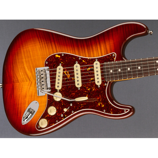  FENDER STRAT 70TH ANV AMPRO II RW COM