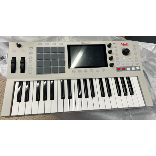 AKAI MPC KEY 37 G2