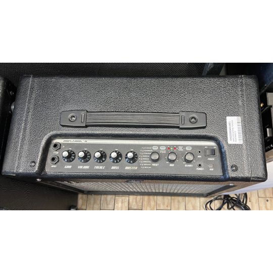 AMPLIFICATORE FENDER MUSTANG I