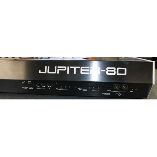 ROLAND JUPITER 80                 