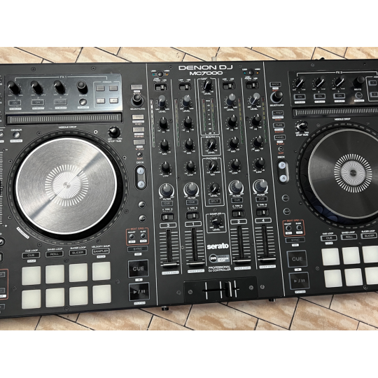 CONTROLLER DENON DJ MC7000