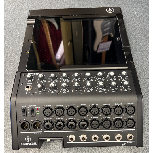 MIXER MACKIE DESIGN DL 1608 + IPAD