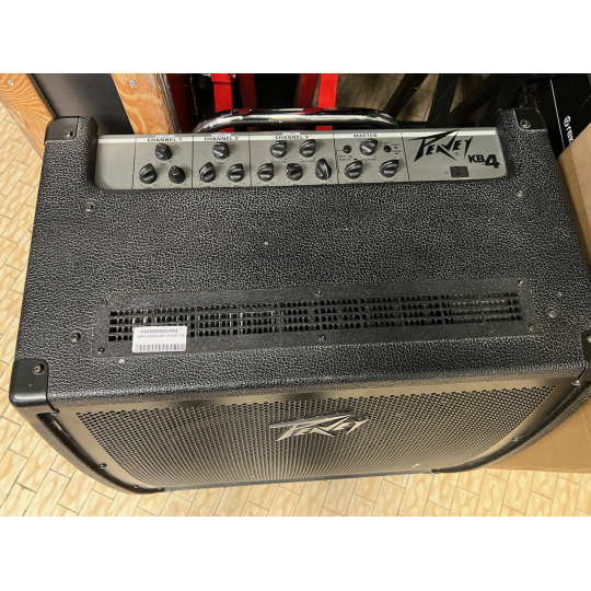 AMPLIFICATORE PEAVEY KB 4  3 canali