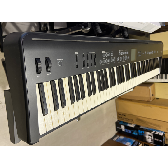 PIANO EL. ROLAND FP- E50