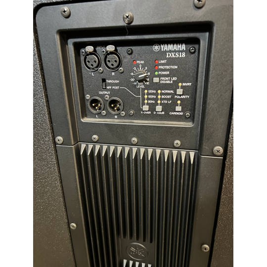 SUB YAMAHA DXS 18 MK II