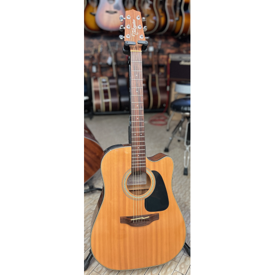 TAKAMINE GD 30 CE
