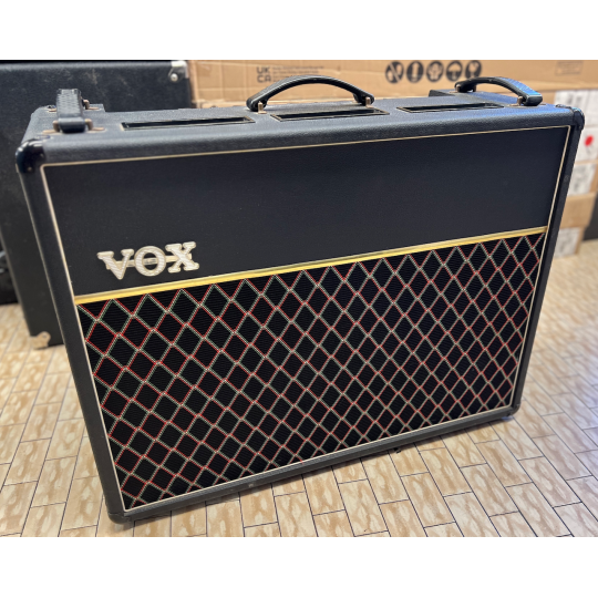VOX AC 30 TOP BOOST MADE IN ENGLAND