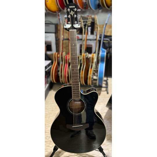 YAMAHA CPX 600 BLACK