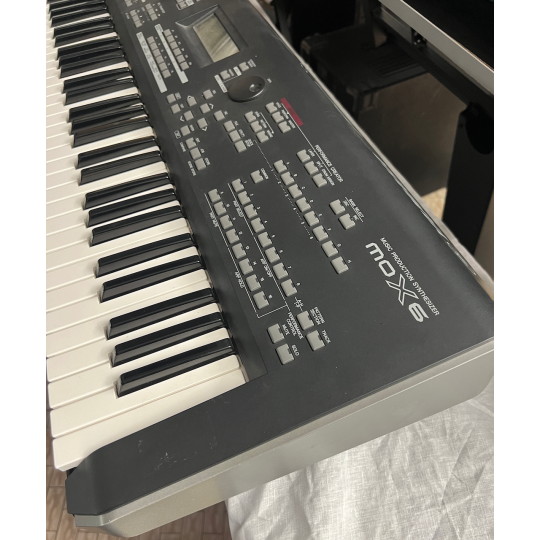 TASTIERA YAMAHA MOX 6 