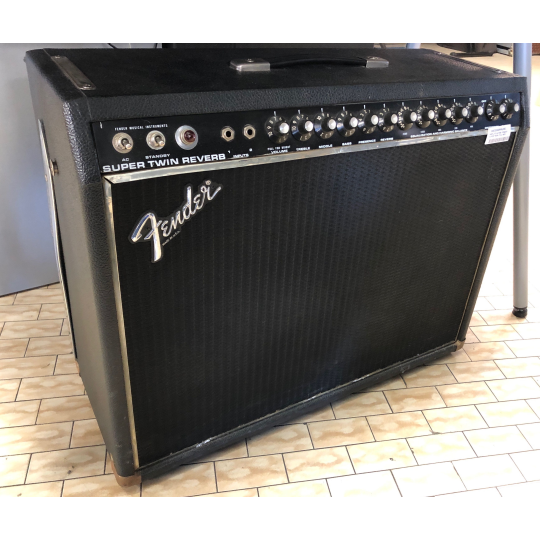 AMPLIFICATORE FENDER SUPER TWIN anni 77/80