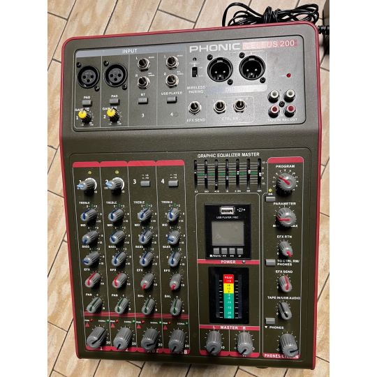 MIXER PHONIC CELEUS 200